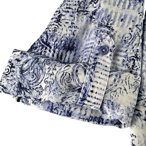 Chico's Fleur-de-lis Blouse Women’s Size 3 Blue XL/16 Easy Care Button Down - Picture 8 of 15